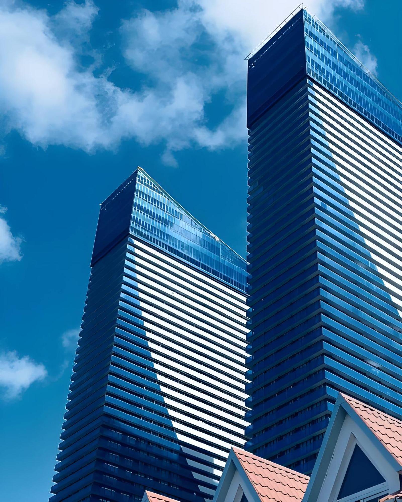 Luxury Orbi City Sea View Aparthotel バトゥーミ エクステリア 写真